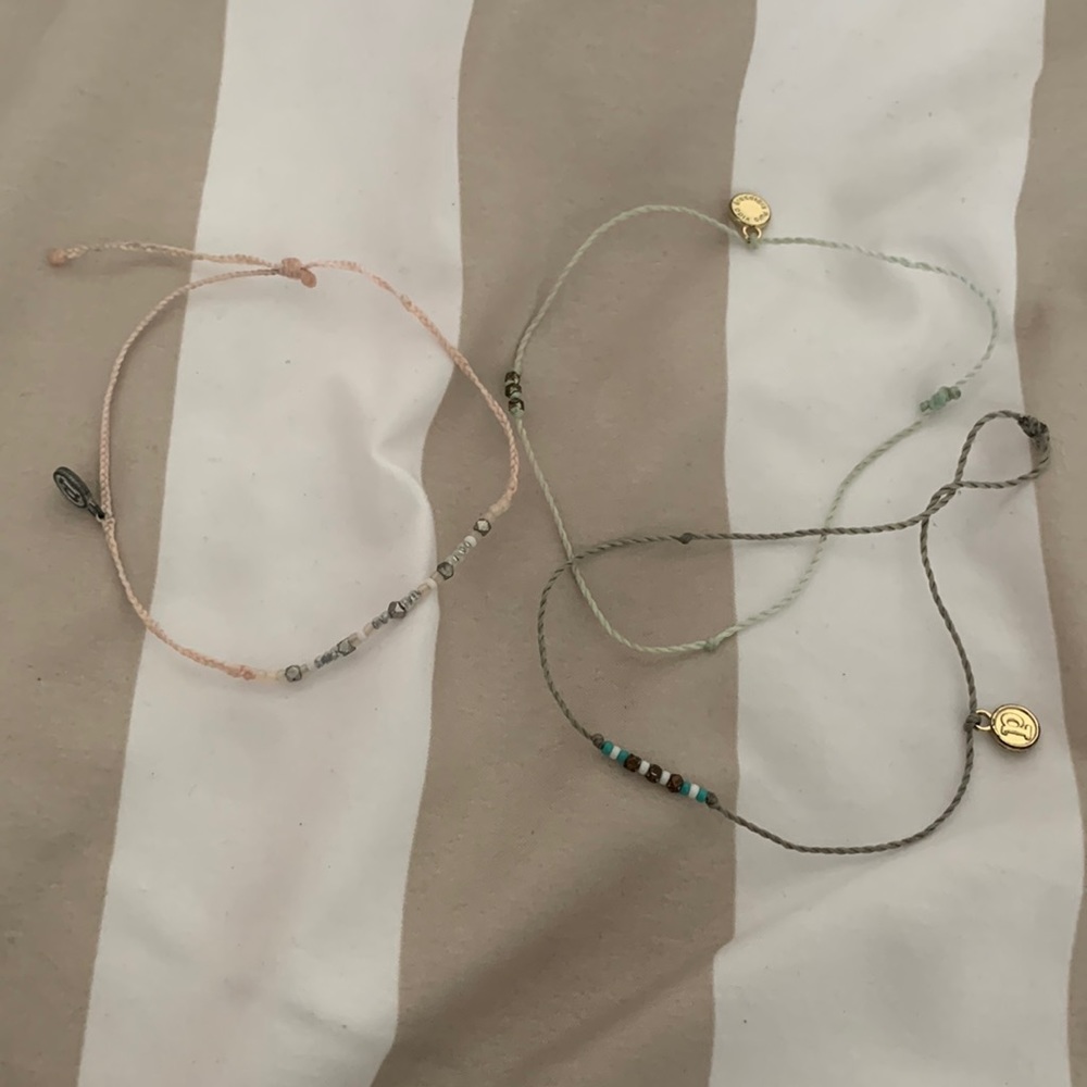 thin bead pura vida